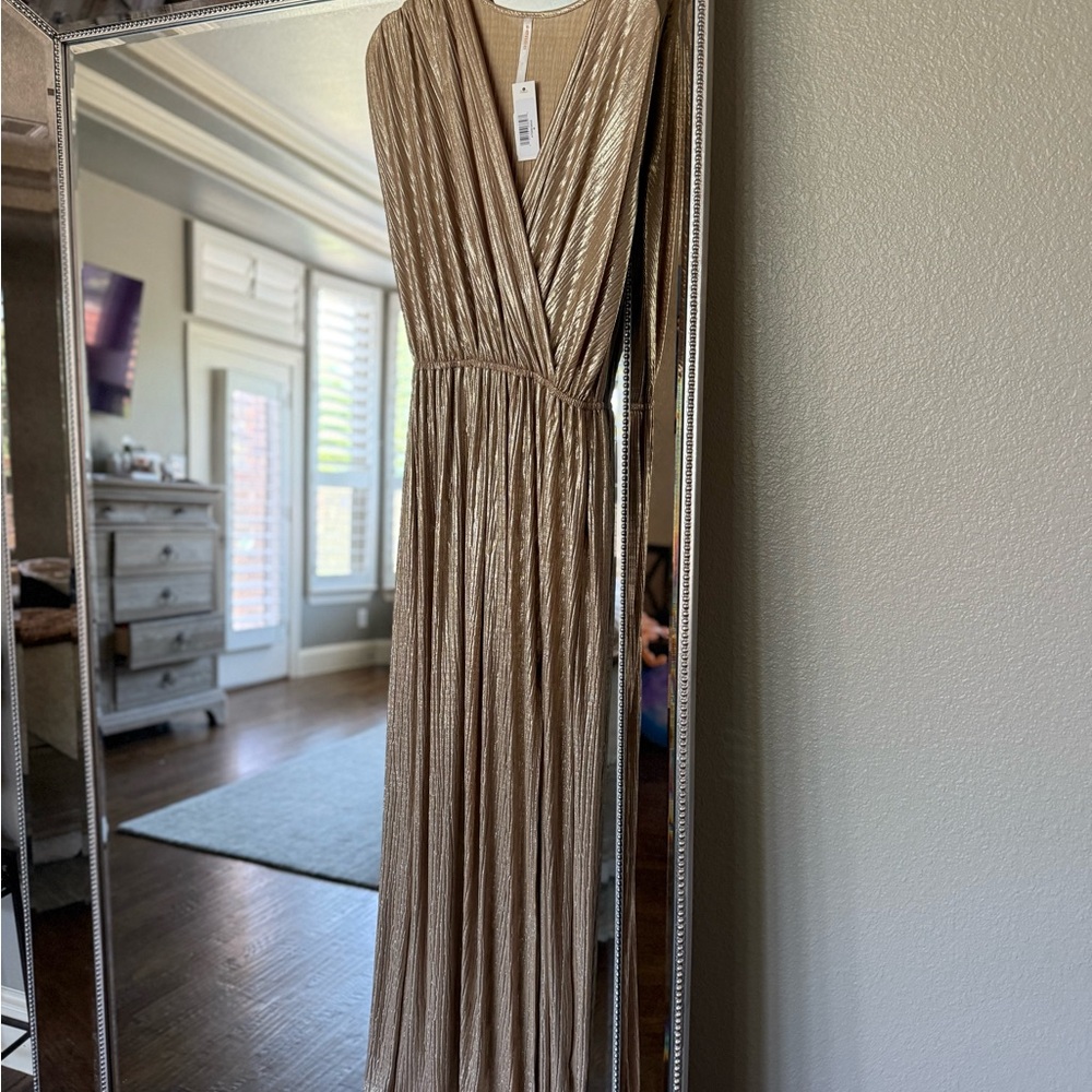 Elegant Gold Pleated Maxi Dress